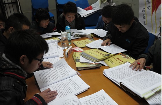 软件学院开展《读书手册》检查评比活动